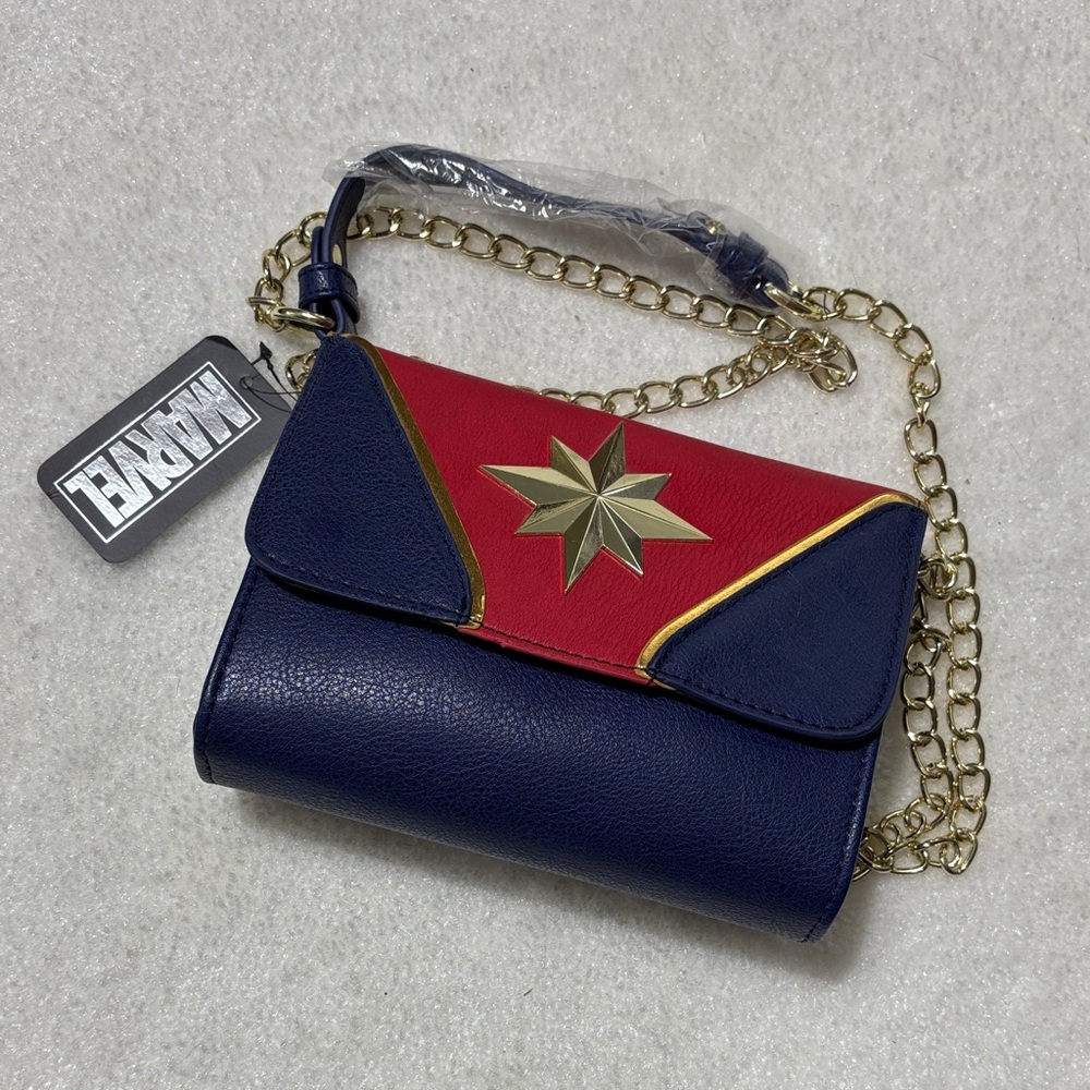 Captain Marvel Crossbody Bag